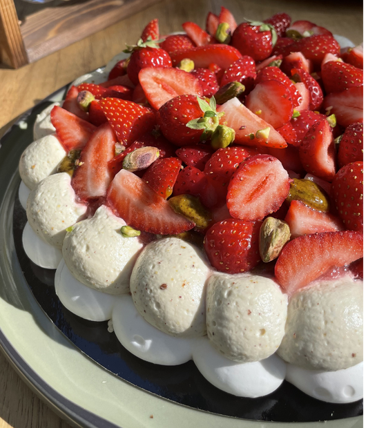 La Lady Pavlova Fraises Pistache
